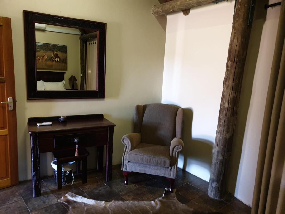 Wag N Bietjie Bush Lodge Heuningneskloof Eksteriør billede