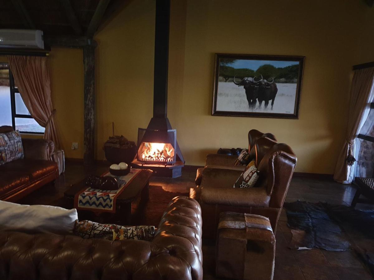 Wag N Bietjie Bush Lodge Heuningneskloof Eksteriør billede